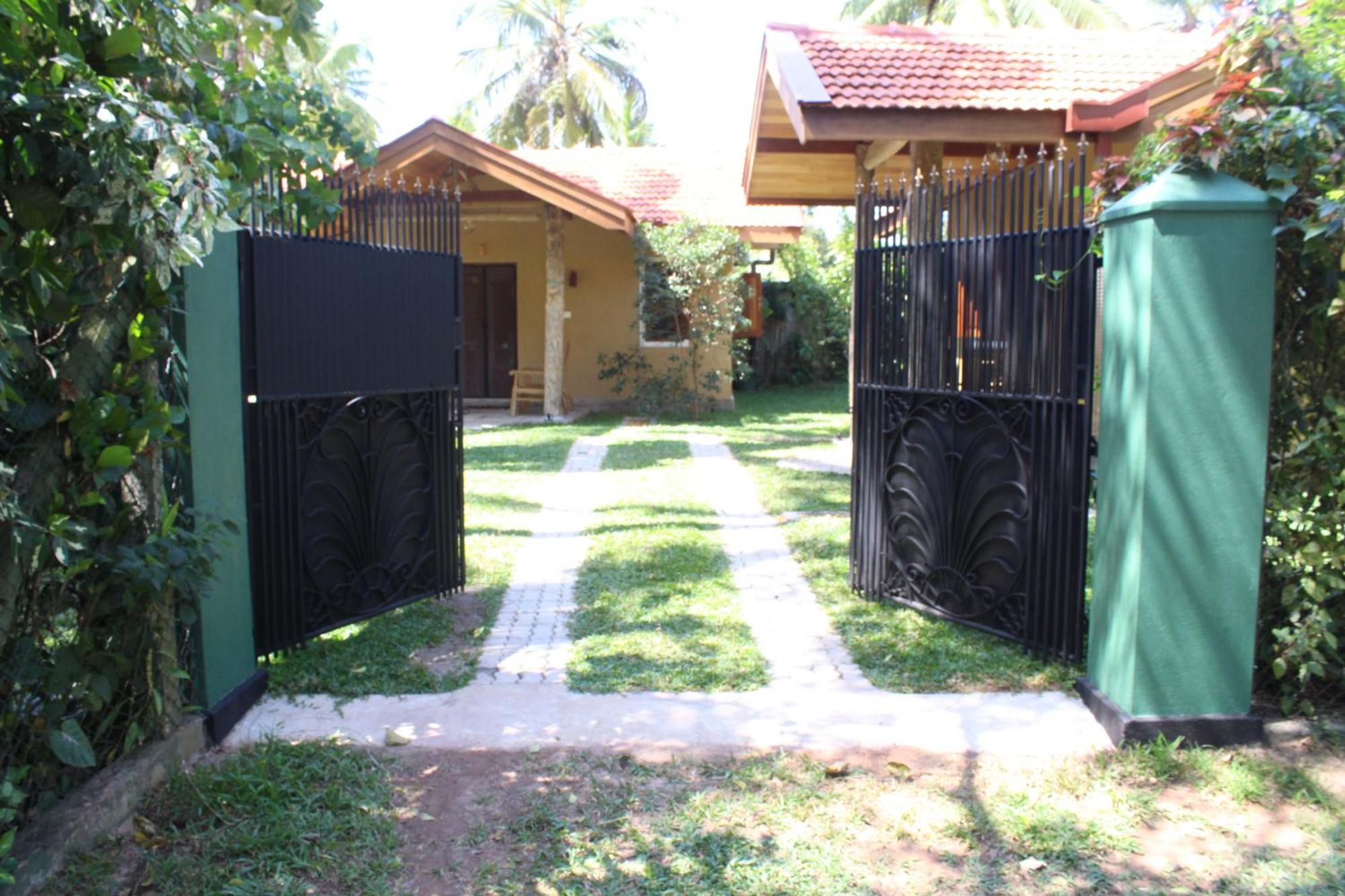 Villa Shade Negombo Room photo