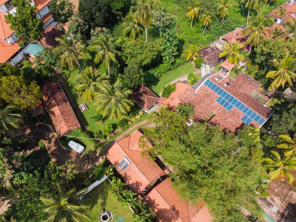 Villa Shade Negombo Exterior photo